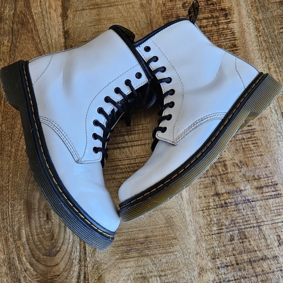 DR. MARTEN'S 1460 LEATHER LACE UP BOOTS Size US 5L White - Picture 9 of 11